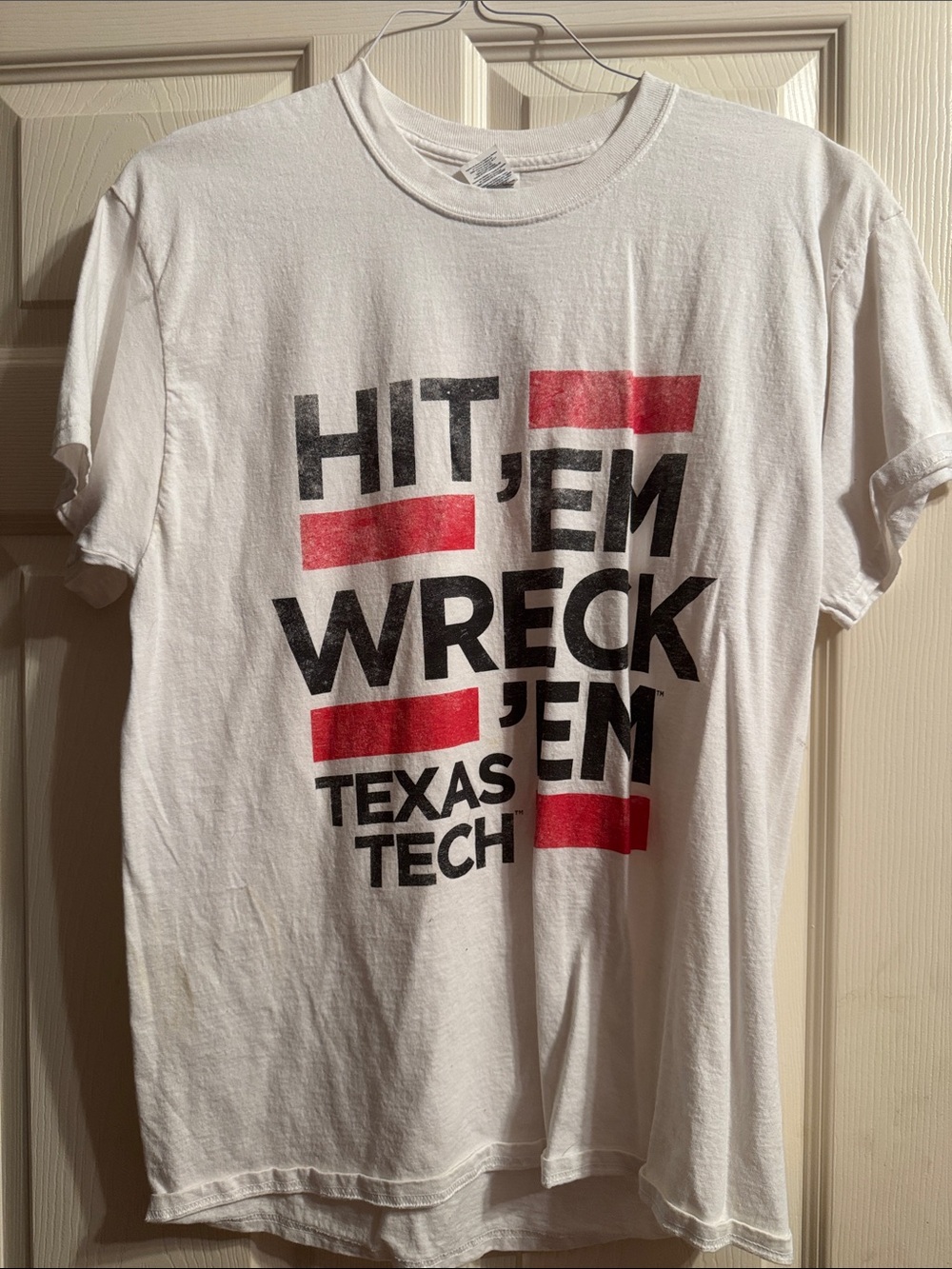 Gildan White 'Hit 'Em Wreck 'Em' Texas Tech Graphic Tee with Red & Black Accents